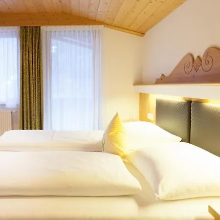 Haus Bstieler Bed & Breakfast 3*