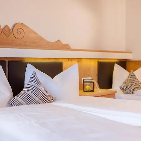 فندق مبيت وإفطار Haus Bstieler فيرجن