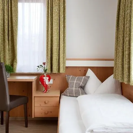 فندق مبيت وإفطار Haus Bstieler
