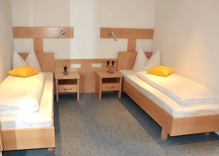 Haus Bstieler Oda ve Kahvaltı 3*