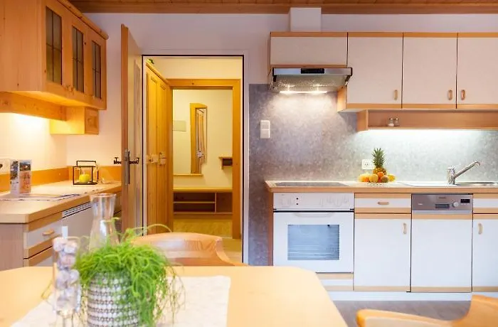 לינה וארוחת בוקר Haus Bstieler ווירגן