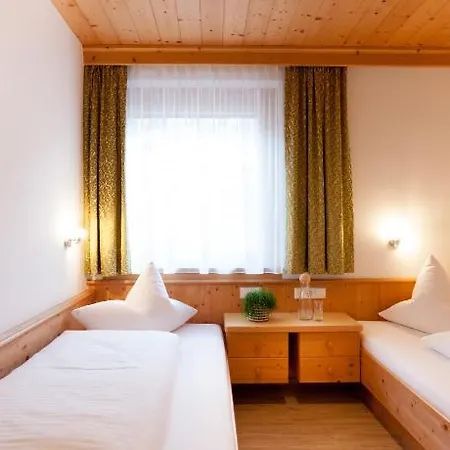 Haus Bstieler ベッド・アンド・ブレックファスト ヴィルゲン